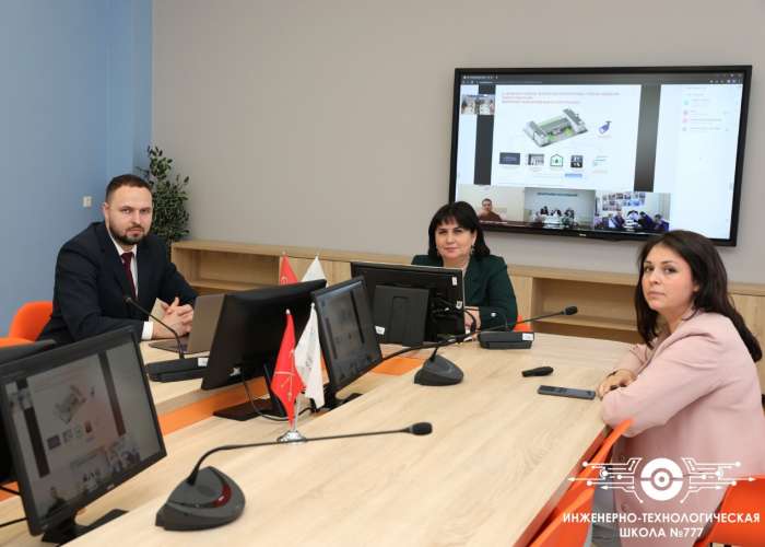 Состоялась трёхсторонняя встреча администрации Инженерно-технологической школы № 777 с руководством города Ханты-Мансийска